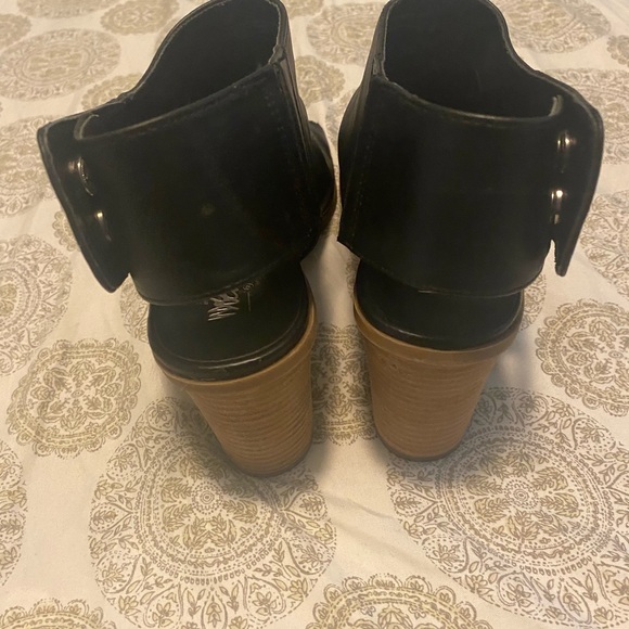 Short Booties - Picture 3 of 5